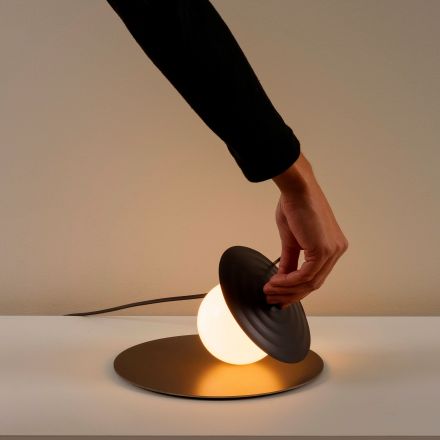 Lámpara de sobremesa Symphony Modelo 2 de Milán Iluminación Detalles