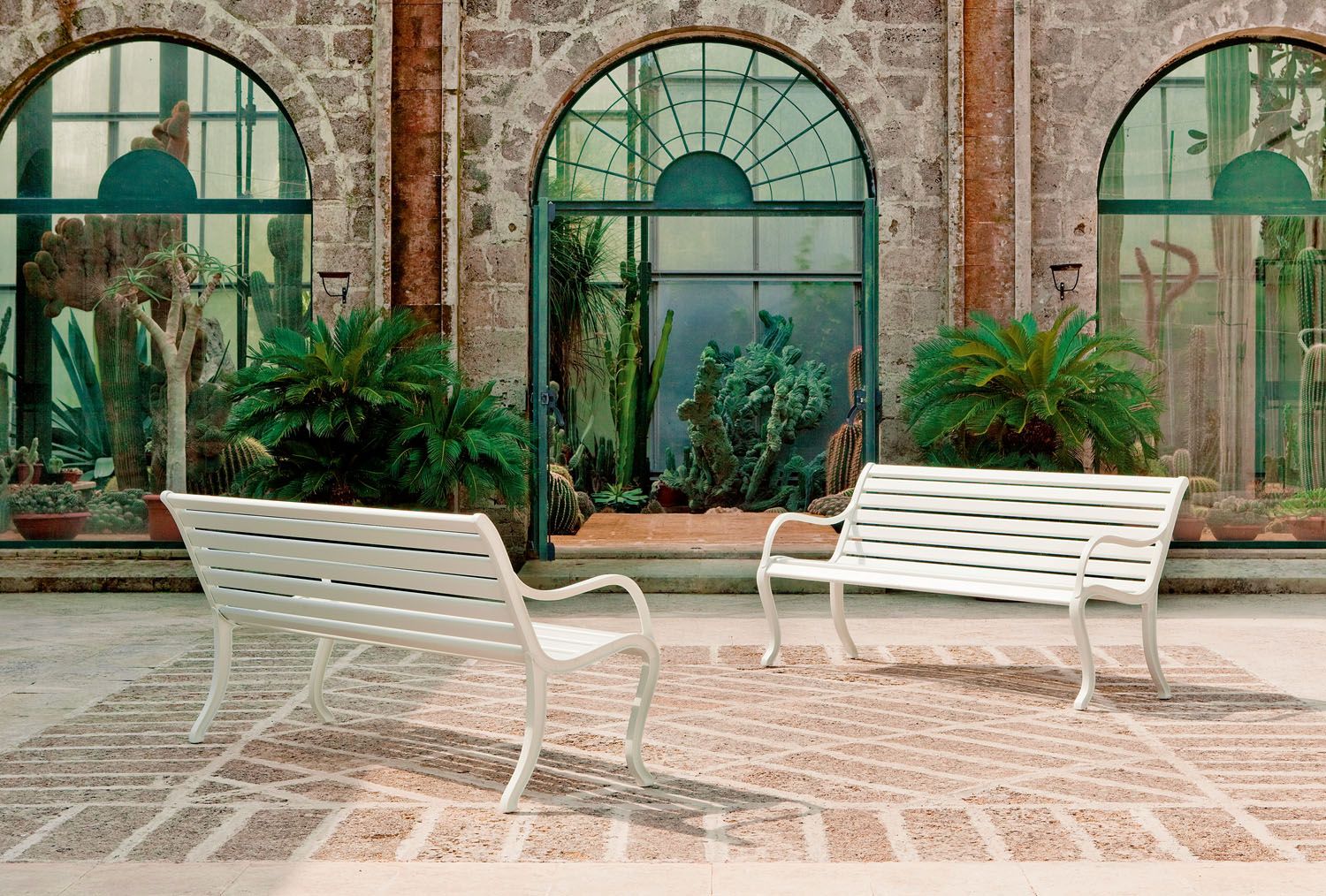 Oasi de Fast - Bancos de aluminio para exterior - OcioHogar.com