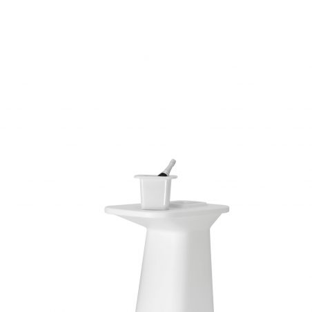 Cubitera por Javier Mariscal para VONDOM. Se puede usar con los modelos MOMA de Macetamesa.