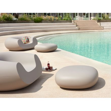 Sillón Chubby SLIDE Design expuesto en piscina