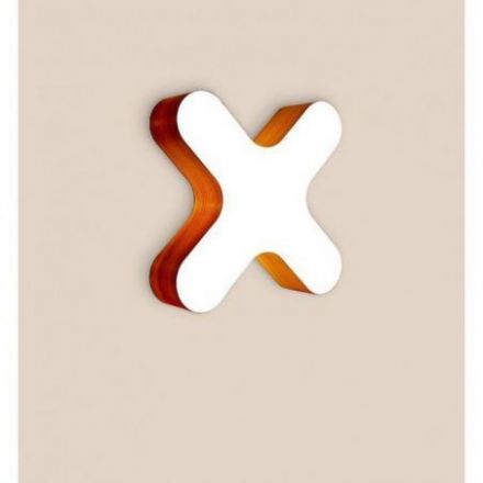 X A de Luzifer LZF pantalla Haya Natural encendida