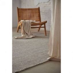 Alfombra Knots fabricada 100% en PET de Kuatro Carpets