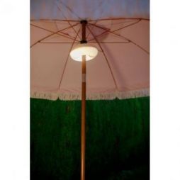 Lima, iluminación para una sombrilla o parasol con batería recargable RGB y luz cálida de New Garden