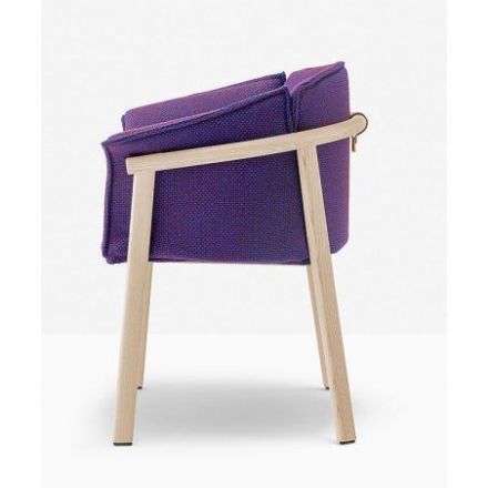 Silla Madera Lamorisse 3687 de Pedrali tapizado en Tela Ignífuga C115