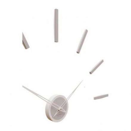 Reloj De Pared Pinturicchio, Un Reloj Minimalista Con Señales Horarias Sin Números de CalleaDesign