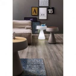 Maki Luz de Tonin Casa