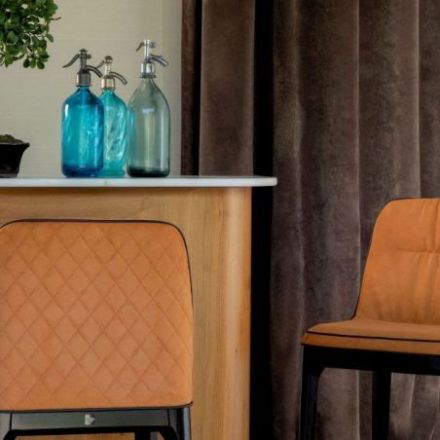 Taburete Mivida Élite de Tonin Casa Detalles