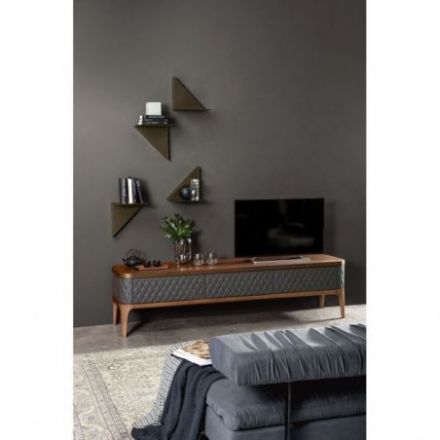 Tiffany de Tonin Casa