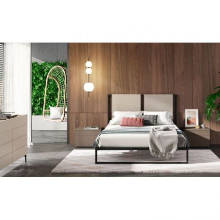 Cama doble Mark acabados Nut, Ottawa, Sand & Black de Mobenia