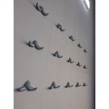 Perchero de pared Baffo de Slide