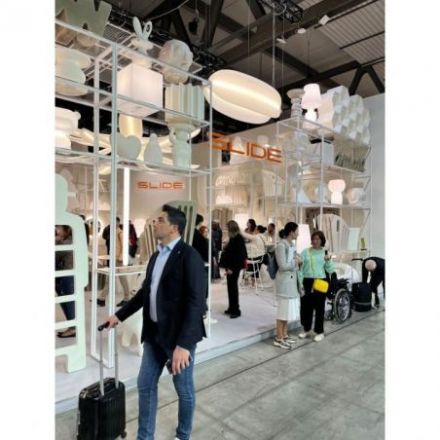 Silla Coliseum de Slide