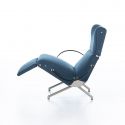 P40, sillón relax, base de metal pintado de color negro