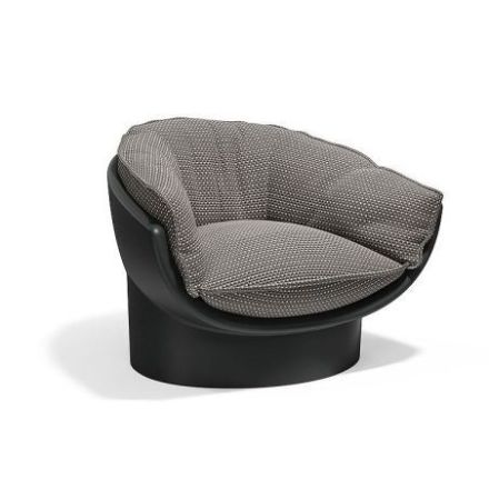 Butaca colección Luna en polietileno reciclable de Vondom