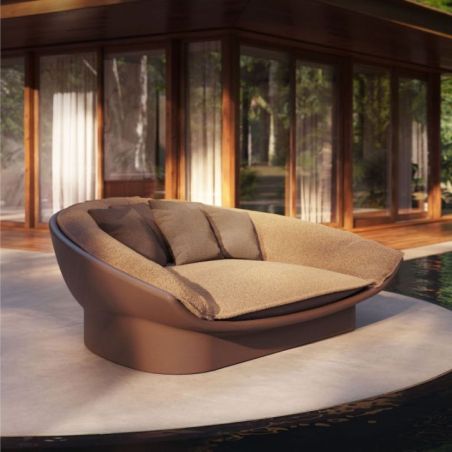 Daybed de la colección Luna en polietileno reciclable de Vondom