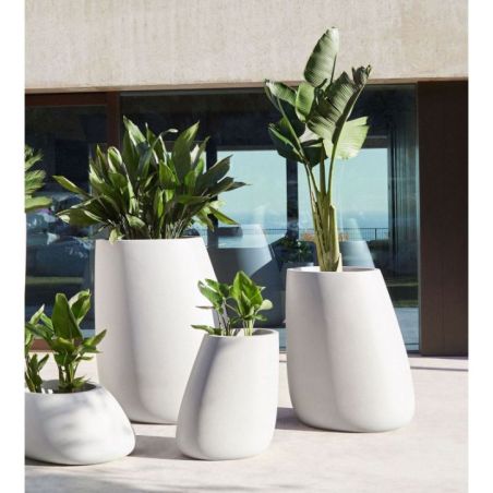 Macetero Stone en polietileno para exterior de Vondom