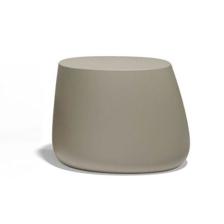 Mesita baja Stone para exterior de Vondom