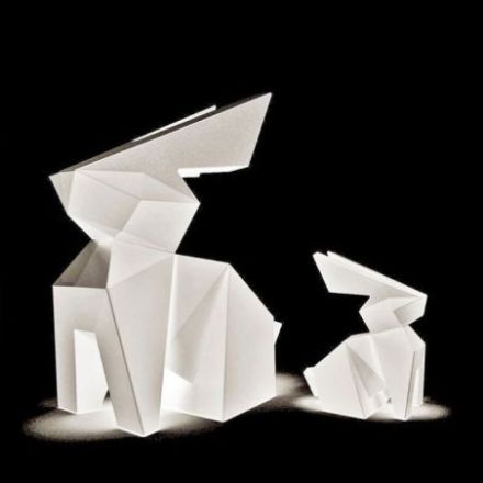Figura Kousagi con luz de Vondom