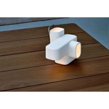 Lámpara de mesa Habitat de Luzifer LZF