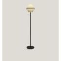 Lámpara de pie Hotel P de Luzifer LZF base negro mate pantalla Blanco Marfil encendida Lámpara de pie Hotel P de Luzifer LZF base negro mate pantalla Blanco Marfil encendida