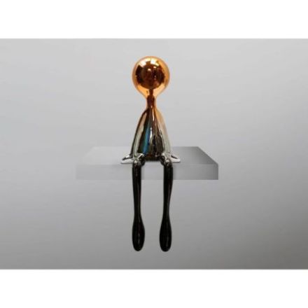 Sit Down Figura Gris Naranja de Schuller