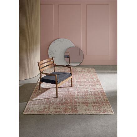 Alfombra Blossom anudada a mano con un 80% de lana de Kuatro Carpets en color blush