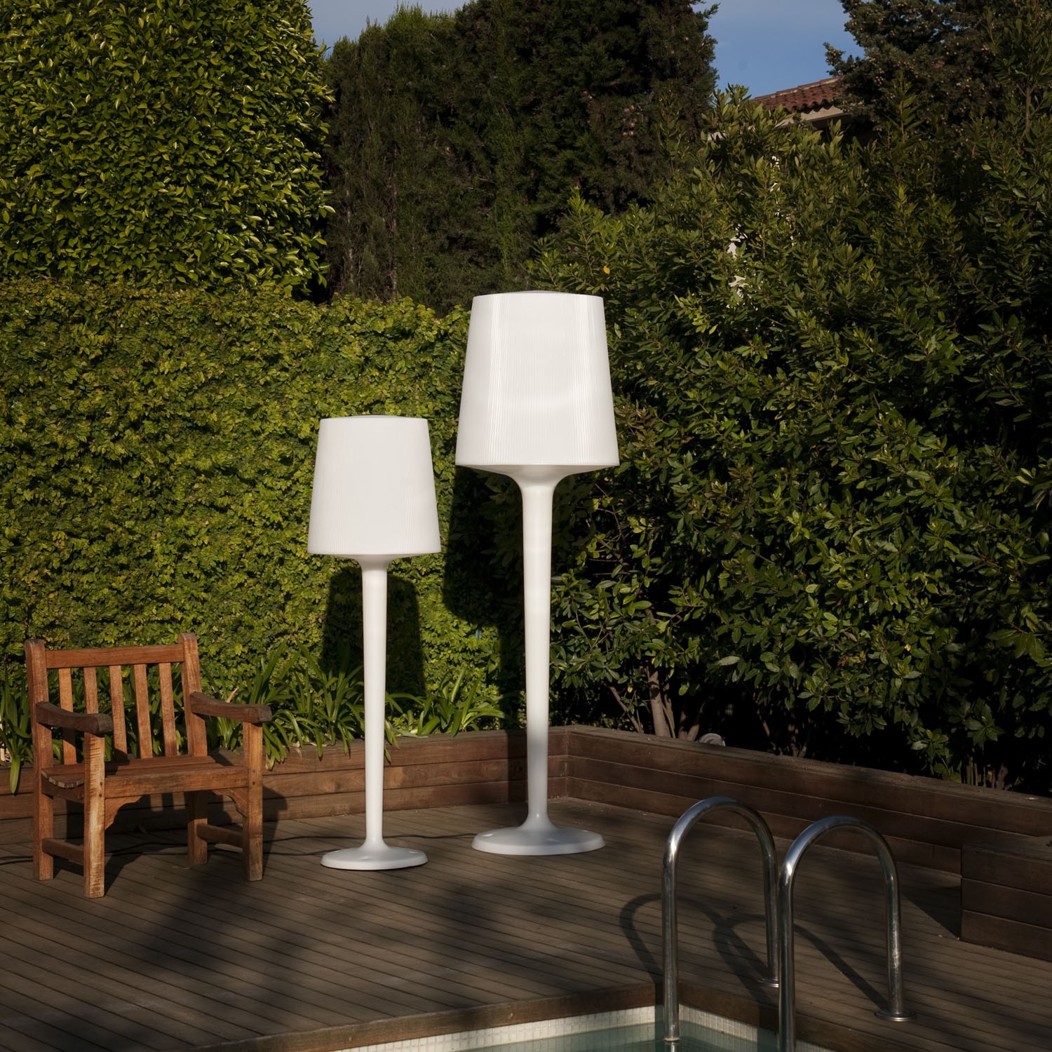 Inout Pie de Metalarte - Lámparas de pie - OcioHogar.com