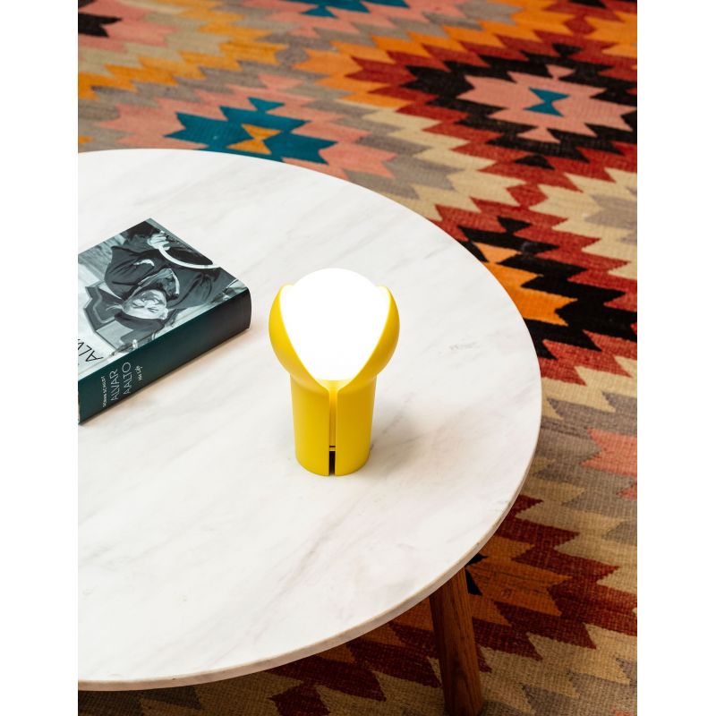 Bud de Innermost - Lámparas de mesa - OcioHogar.com