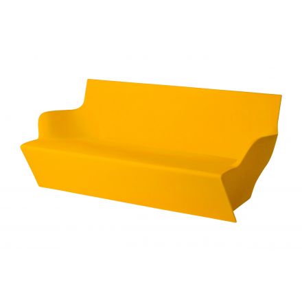 Sofá Kami Yon de Slide color amarillo Saffron Yellow