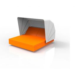 Vela Daybed Cuadrado Cabezales Reclinables Parasol Plegable de Vondom color basic naranja