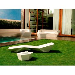 Faz mesa para tumbona, moderna y elegante, ideal para decorar y disfrutar de Vondom color basic blanco
