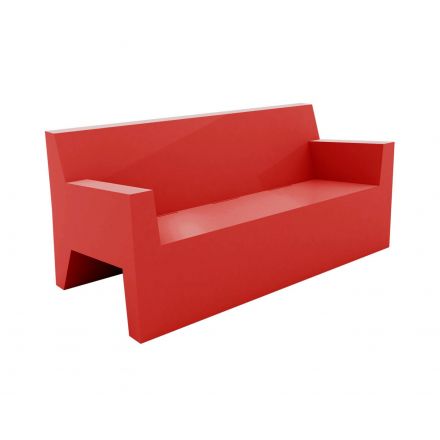 Jut Sofa  de Vondom color lacado brillo rojo