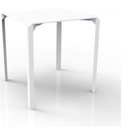 Mesa redonda Quartz con tablero HPL, dale a tu jardín un encanto minimalista y funcional de Vondom color basic blanco