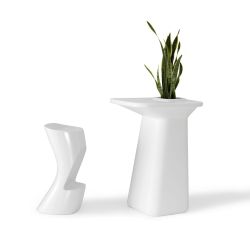 Conjunto Noma mesa y taburetes